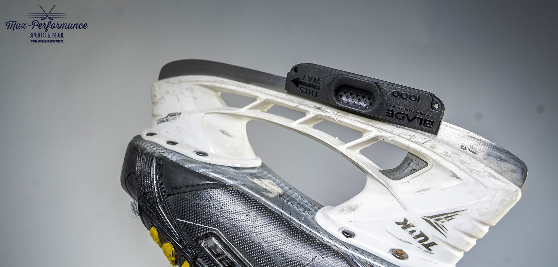 how-to-use-hockey-skates-blade-barber