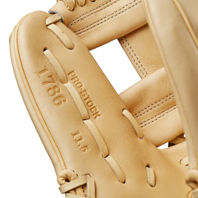 Wilson Baseball Gloves Wilson A2000 Classics Series 1786 11.5-inch Infield (2024) Adult Blonde WBW102072115 Right-hand throw