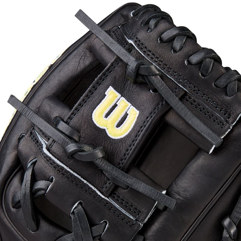 Wilson Baseball Gloves Wilson A2000 Classics Series 1788 11.25-inch Infield (2026) Adult WBW104105 97512961707 RHT Right-hand throw