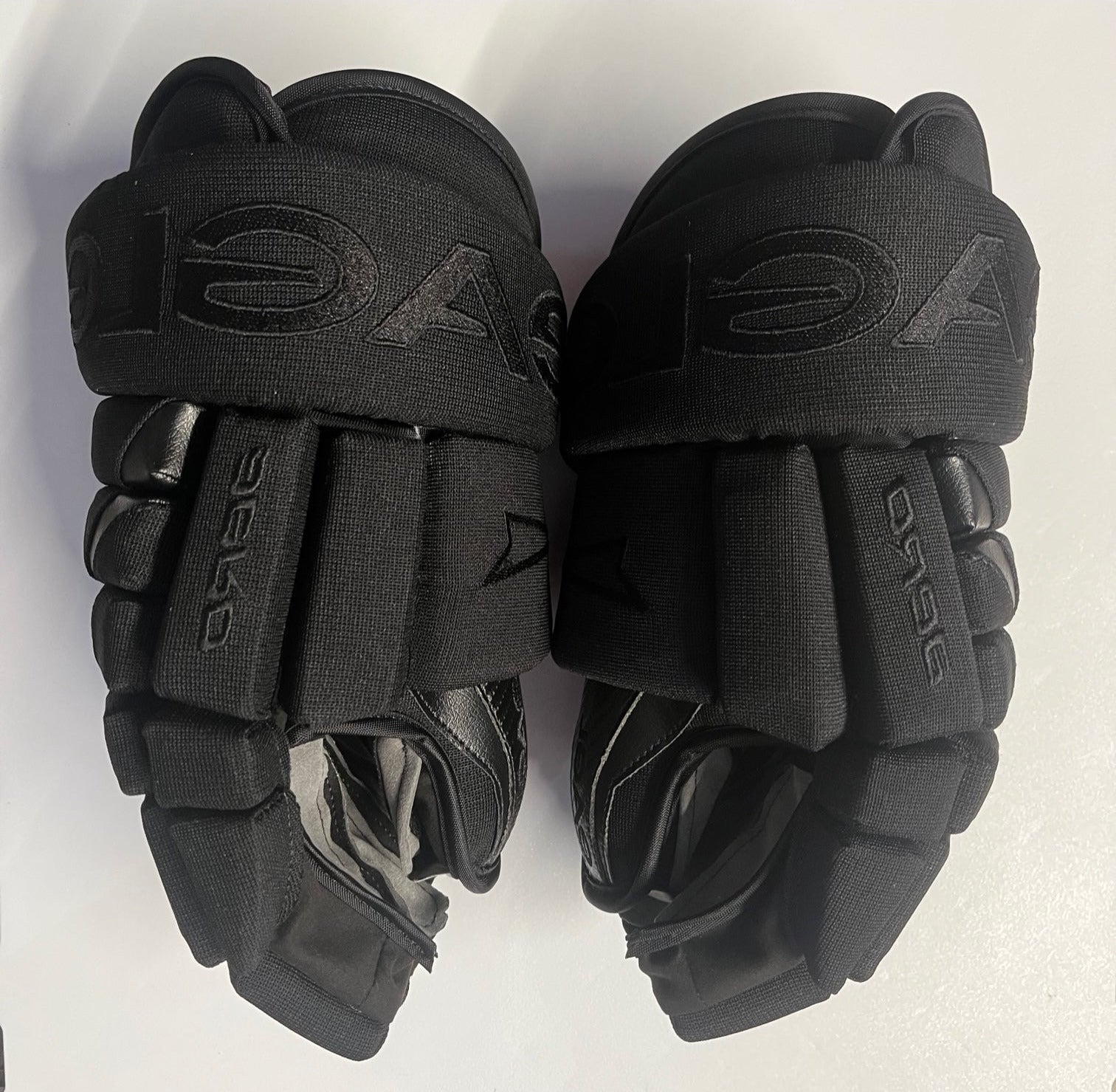 Eagle Aero Custom All Black Gloves